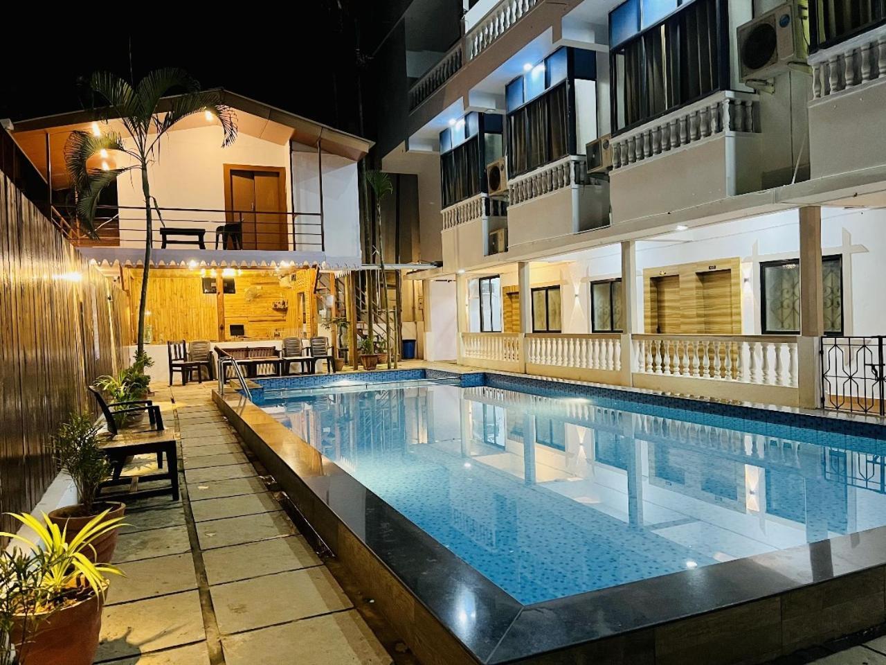 Hotel Pleasure Inn Near Turtle Beach Morjim Manage By Ld Group Of Hospitality Luaran gambar