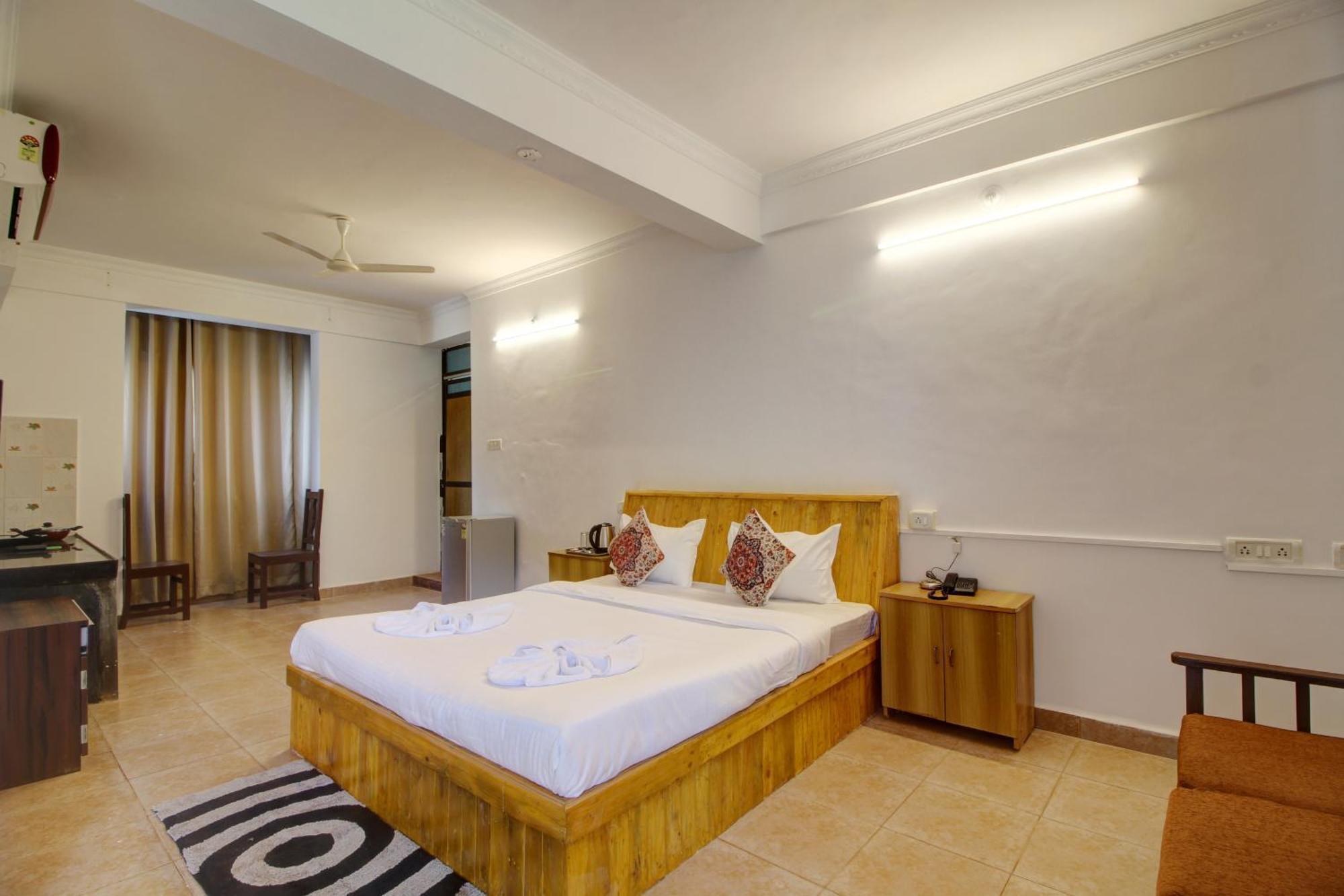 Hotel Pleasure Inn Near Turtle Beach Morjim Manage By Ld Group Of Hospitality Luaran gambar