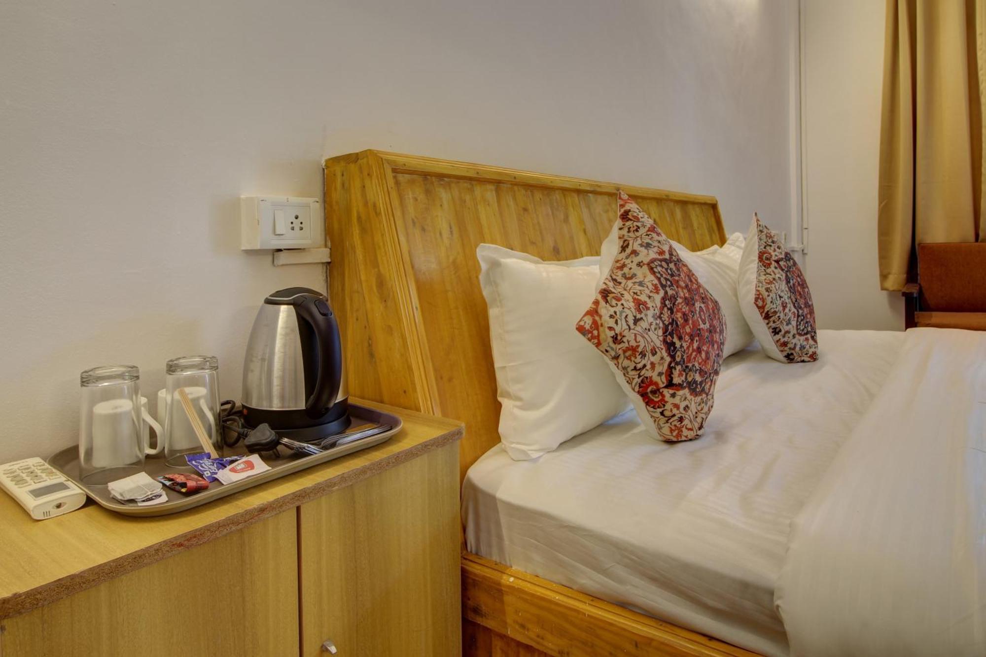 Hotel Pleasure Inn Near Turtle Beach Morjim Manage By Ld Group Of Hospitality Luaran gambar