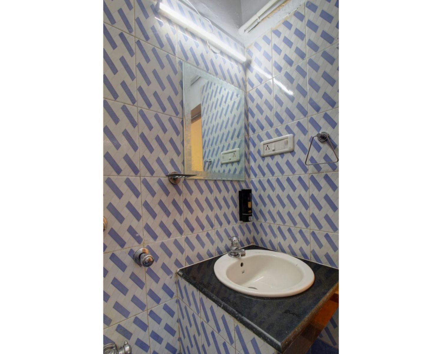 Hotel Pleasure Inn Near Turtle Beach Morjim Manage By Ld Group Of Hospitality Luaran gambar